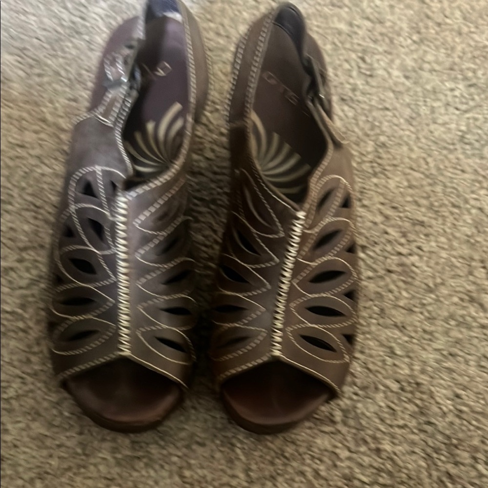 Dansko Rowena Women's Brown Sandals Size 39